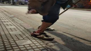 تعريض حياة مواطن مغربي مختل عقليا للخطر بأزمور من طرف مجهول