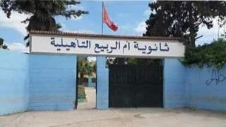 العثور على موضف تعليم جثة معلقة امام باب داخلية ثانوية ام الربيع بازمور