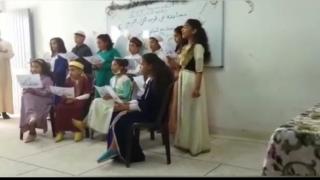 تلاميذ يحتفون بزملائهم بعد فوزهم بمسابقة لتجويد القرآن بمدرسة سيدي علي بأزمور*فيديو*